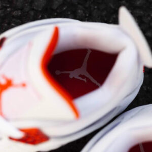 Alternative view of Giày Nike Air Jordan 4 Retro 'Orange Metallic' CT8527-118