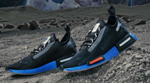 Alternative view of Giày Adidas NASA x NMD_R1 Spectoo 'Core Black' FX6819