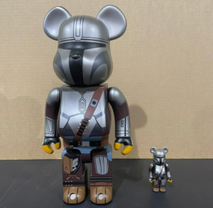 Alternative view of Mô Hình Bearbrick The Mandalorian