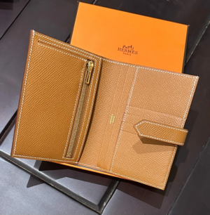 Vi Hermes Bearn Compact Leather 'Brown' H039790CC37