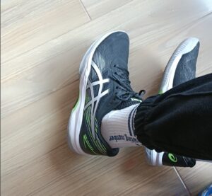 Alternative view of Giày Tennis Asics Gel Game 8 'Black Pure Silver' 1041A192-004