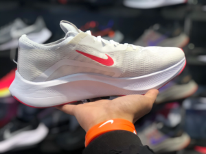 Giay Nike Zoom Fly 4 'Platinum Tint Siren Red' CT2392-006