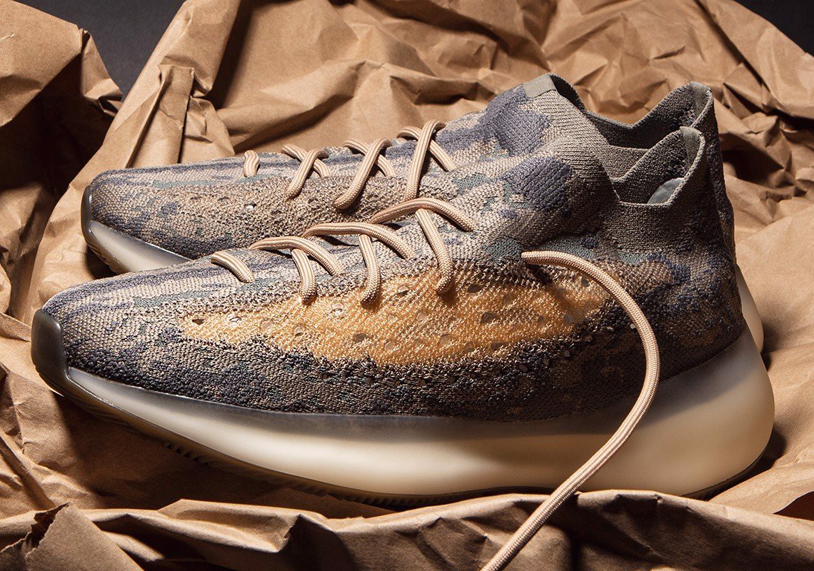 review-giay-adidas-yeezy-boost-380-mist