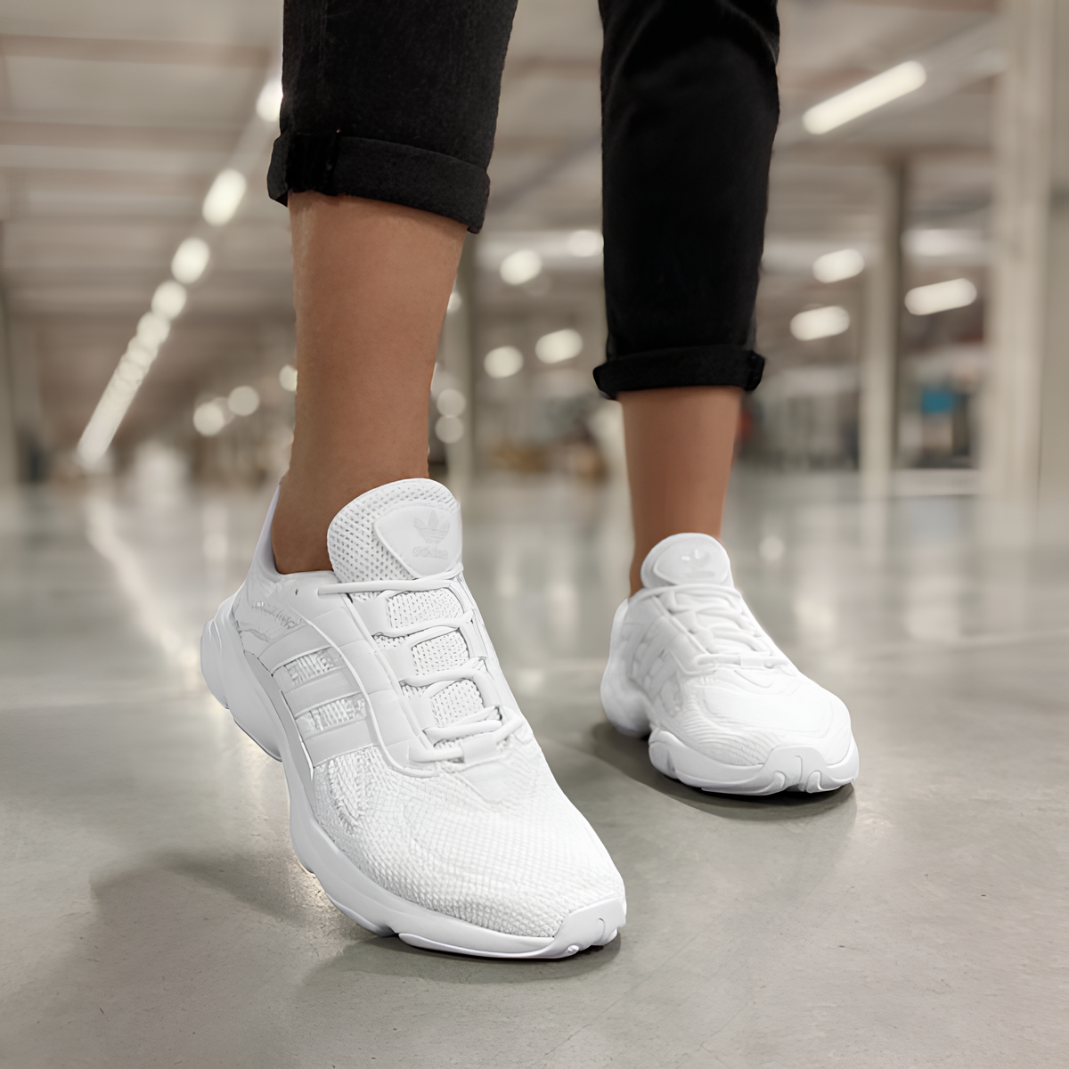 Alternative view of Giày Adidas Haiwee 'Cloud White' EF3805