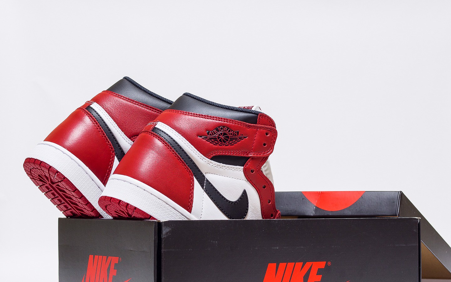 top-5-doi-giay-nike-huyen-thoai-khong-the-bo-qua