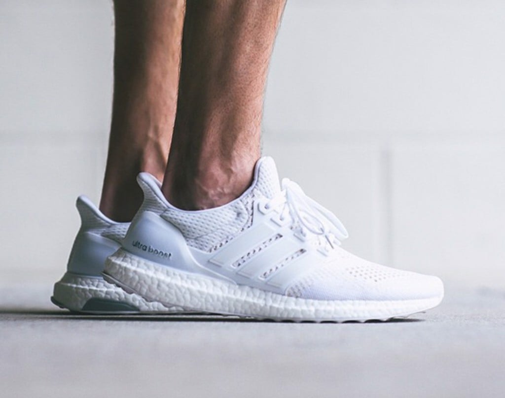 adidas ultraboost trang