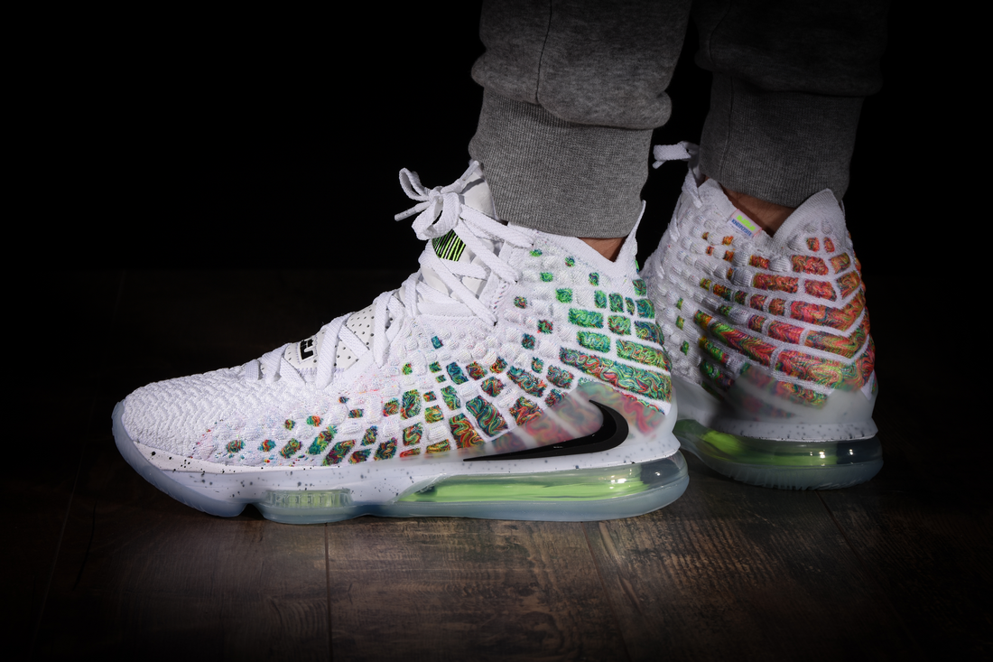 diem-danh-9-li-do-can-luu-y-khi-mua-nike-lebron-17