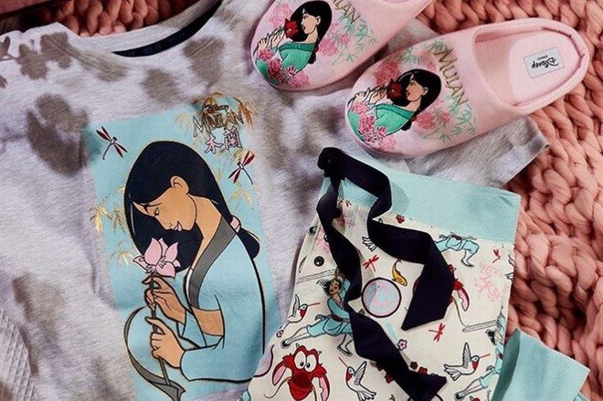 Moc Lan phien ban loi voi doi giay bi cho la su that bai