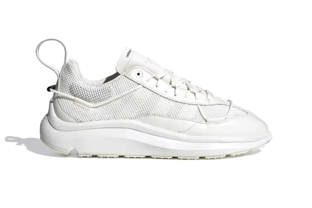 Y-3 tao ra them hai mau sac tinh te cho Shiku Run