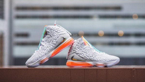 Hinh anh 2: 11 Loi khuyen truoc khi mua Nike LeBron 17