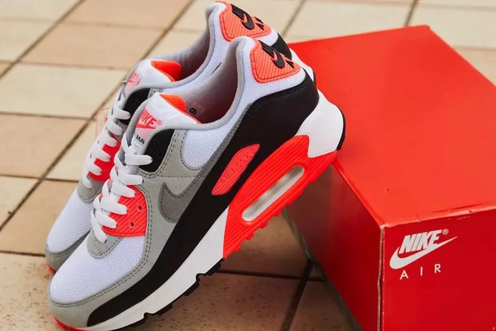 Can canh phien ban sieu dep 2020 cua Air Max 90 ‘Infrared’