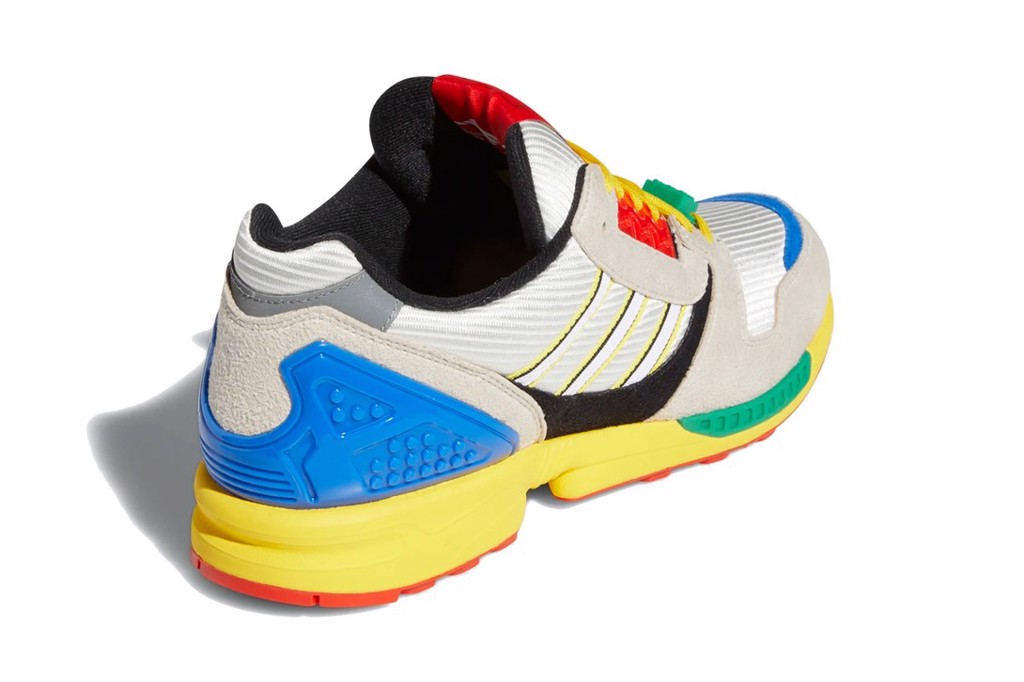 LEGO x adidas ZX 8000 một siêu phẩm cần nhìn đi nhìn lại nhiều lần