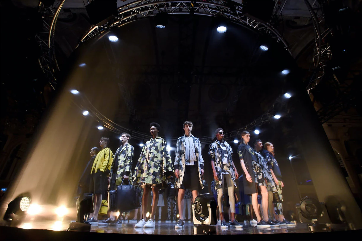 cung-diem-qua-qua-trinh-lich-su-45-nam-cua-mcm