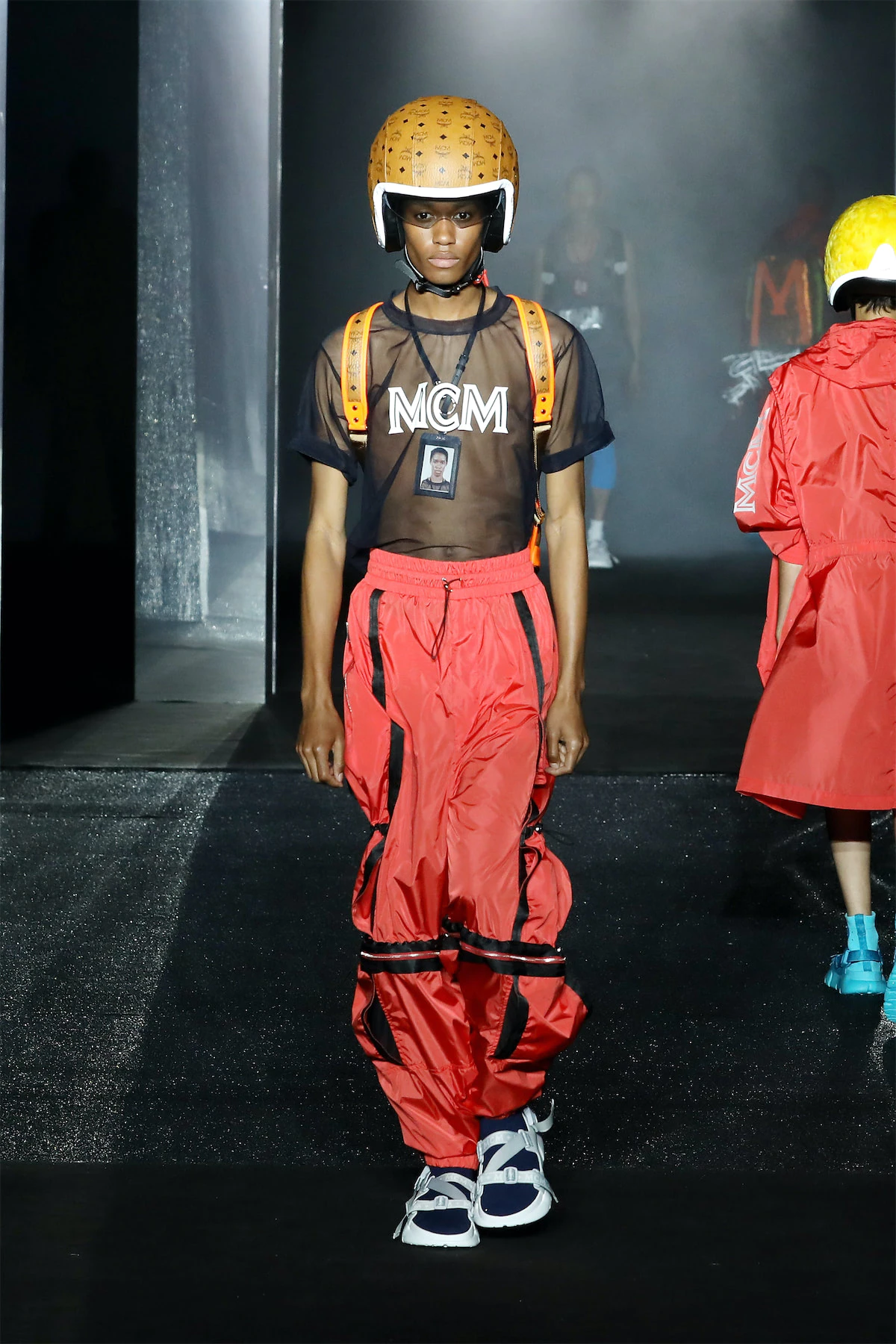 cung-diem-qua-qua-trinh-lich-su-45-nam-cua-mcm