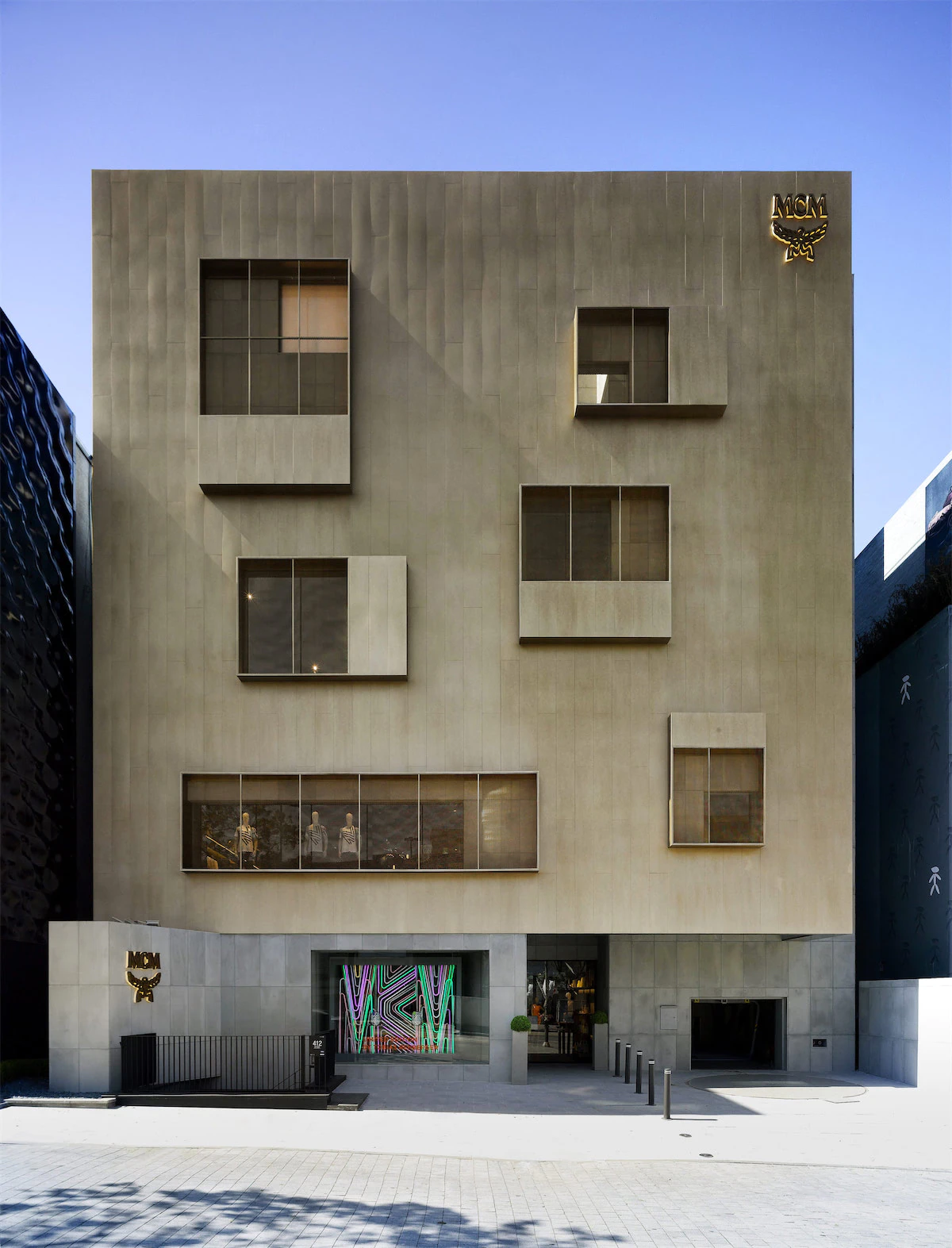 cung-diem-qua-qua-trinh-lich-su-45-nam-cua-mcm