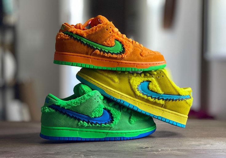dunk highs on feet