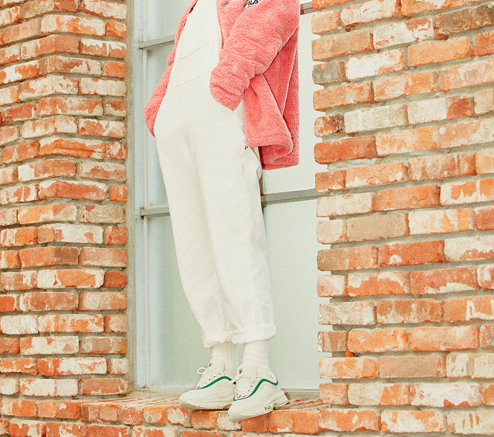 Alternative view of Giày Fila Disruptor Trainer 1RM01558124