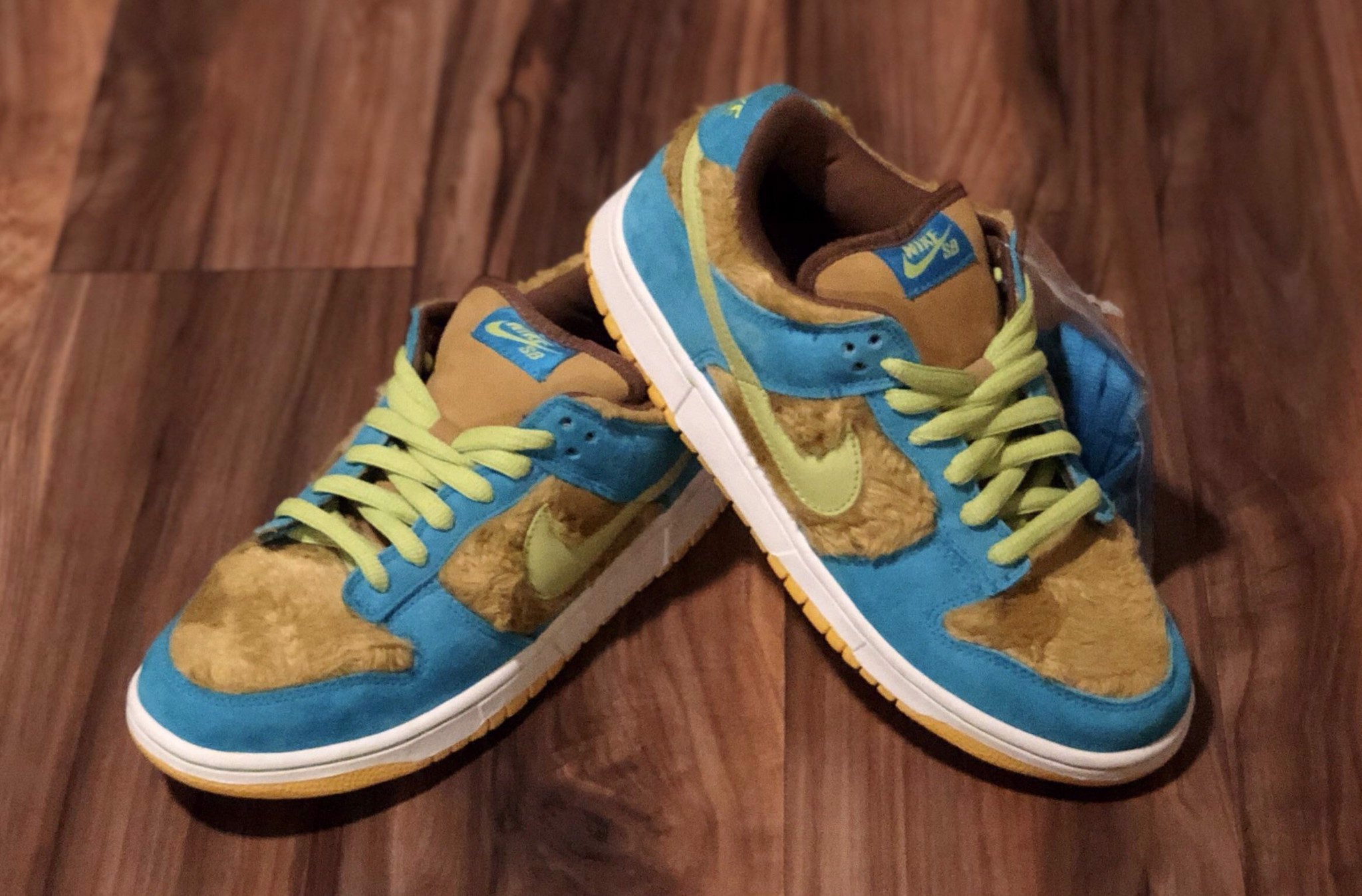 su-giao-thoa-giua-nick-sisombath-va-supreme-x-nike-blazer