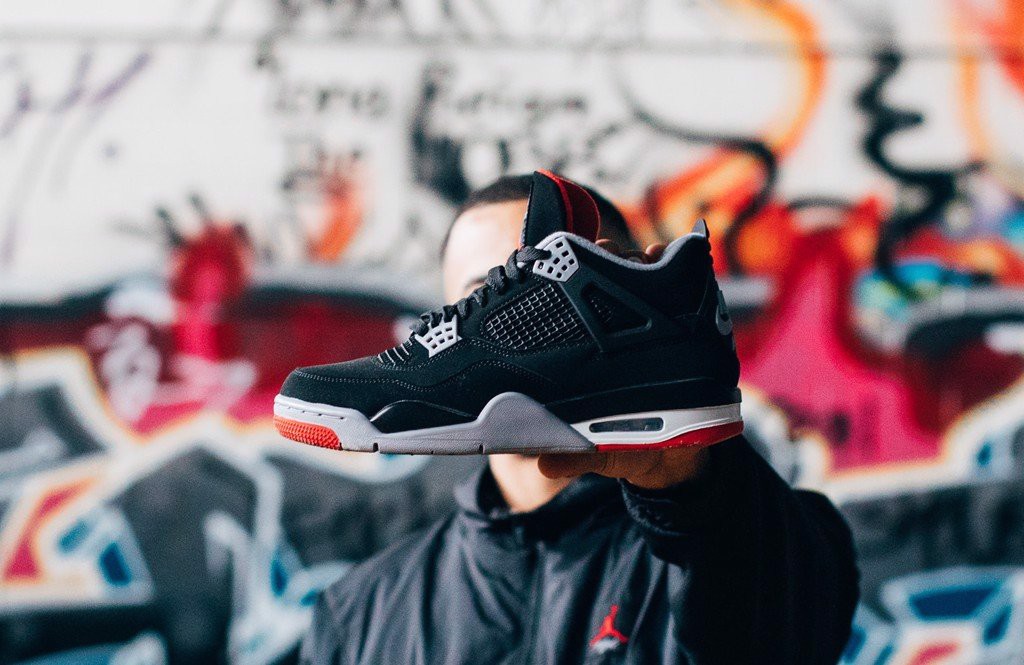 review-giay-nike-air-jordan-4-retro-og-bred-2019-dua-con-tinh-than-cua-tinker-hatfield