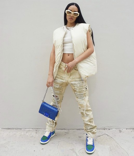 Hinh anh 1: Bung no va sang tao voi chat rieng den tu su ket hop cua Aleali May va Jordan Brand