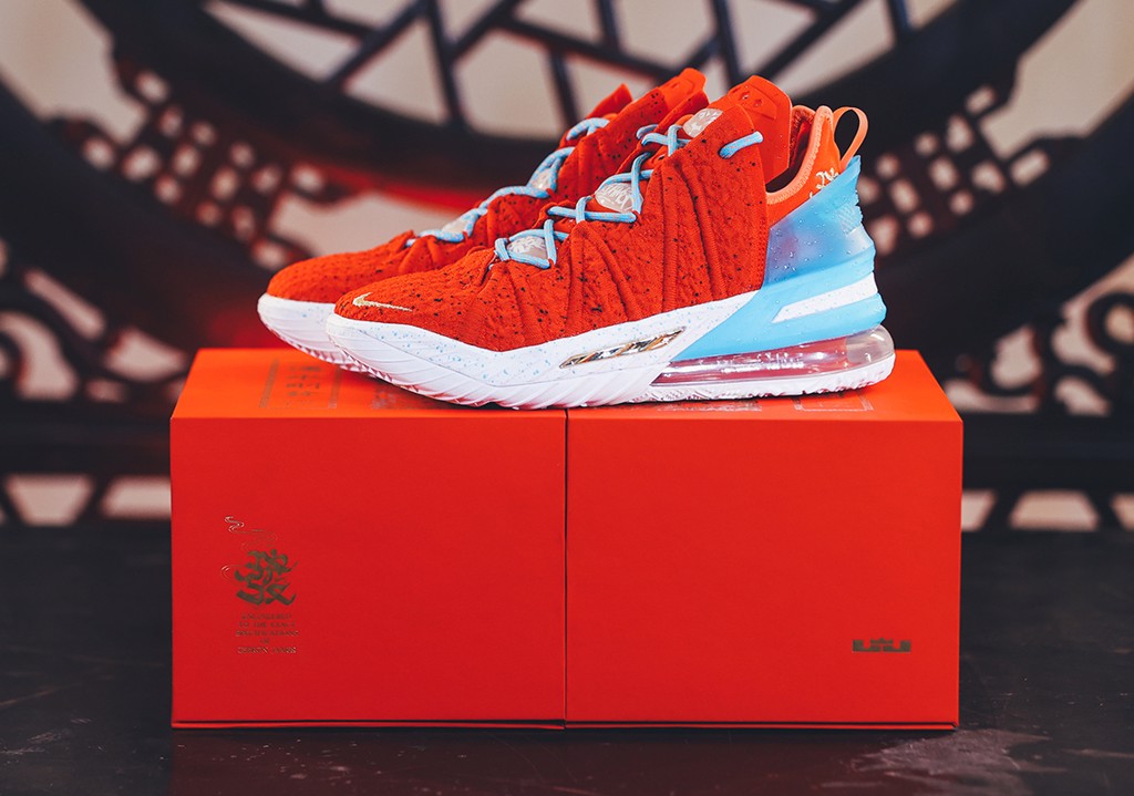 Hinh anh 1: Nguyen mot bo suu tap "Chinese new year" lay chu de xoay quanh Lebron 18