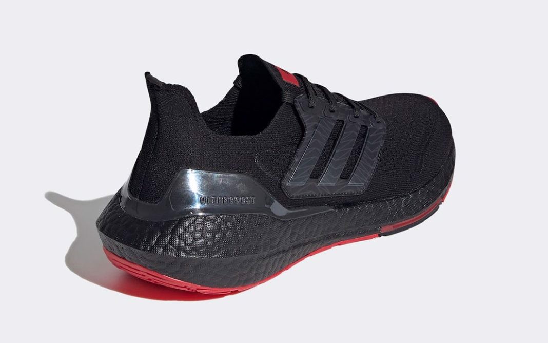 kham-pha-cac-phoi-mau-doc-dao-cua-adidas-ultraboost-21