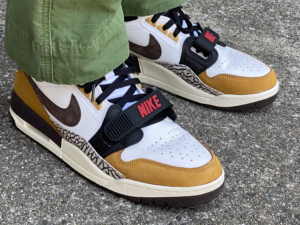 Alternative view of Giày Nike Air Jordan Legacy 312 'Rookie of the Year' AV3922-102