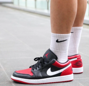 Giay Nike Air Jordan 1 Low GS 'Alternate Bred Toe' 553560-066