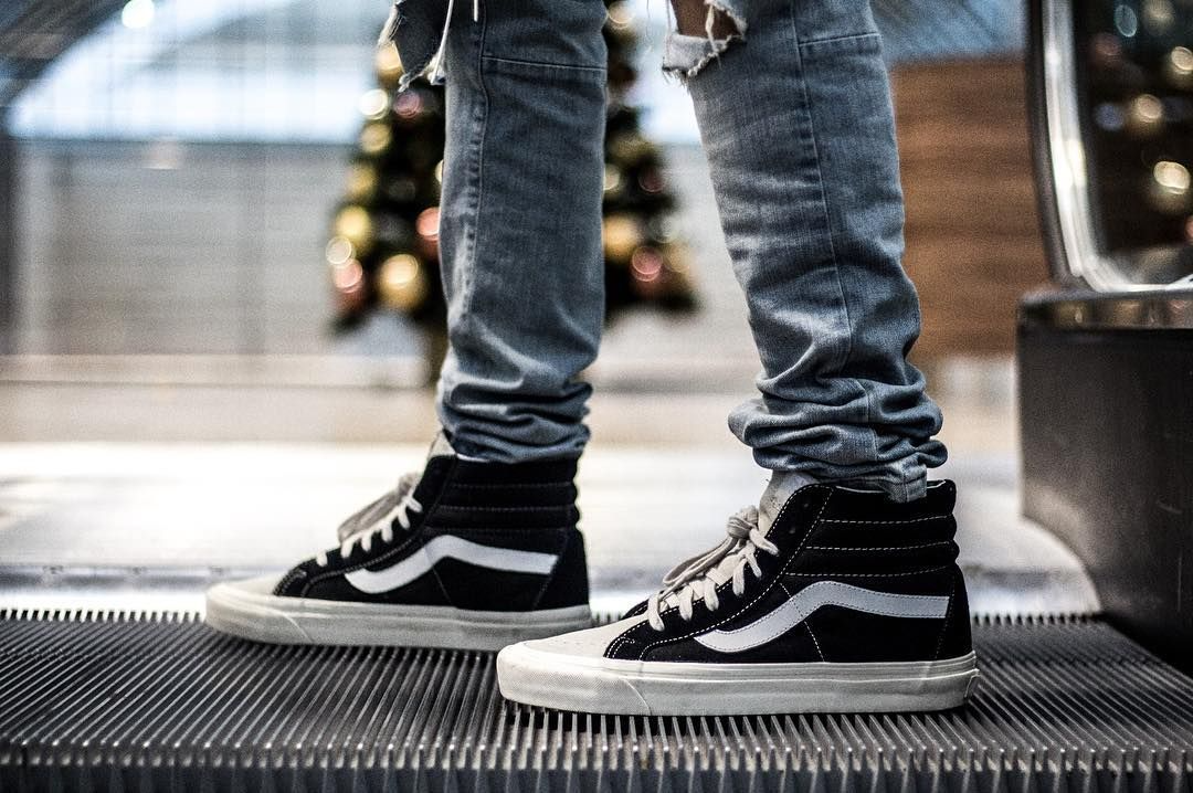 Điểm mặt 5 đôi giày được các fashion editor yêu thích và mua đi mua lại bất kể thời tiết!