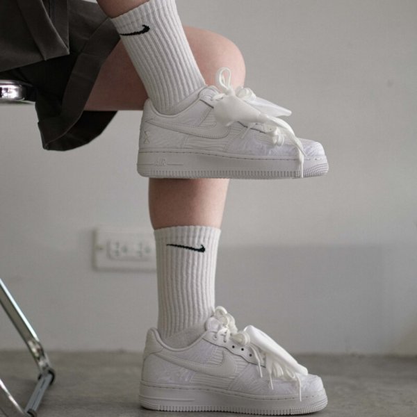 Giày Nike Air Force 1 Low Bow 'White' DV4244-111 - Hình ảnh 4