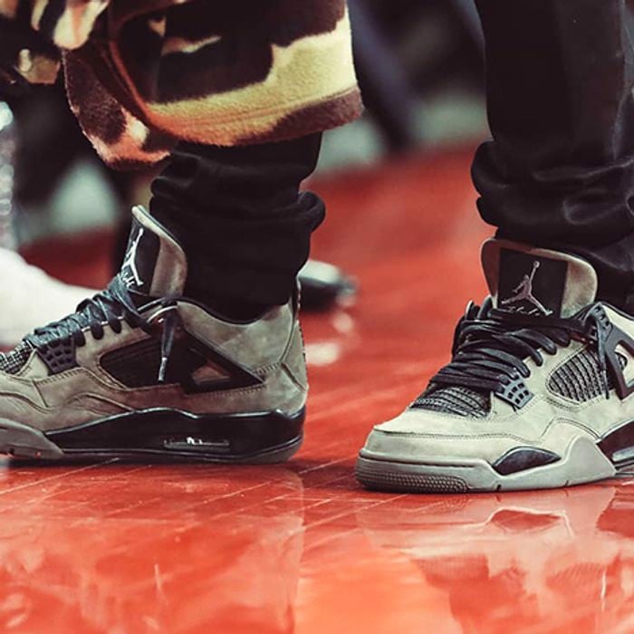 10-doi-giay-the-thao-dat-nhat-trong-lich-su-stockx-(tinh-den-nam-2021)