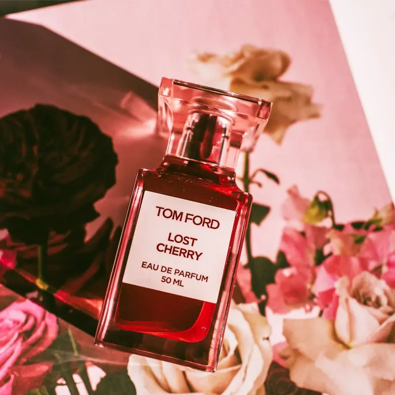Review chi tiet ve Tom Ford Lost Cherry - bieu trung cho tinh yeu nong nhiet