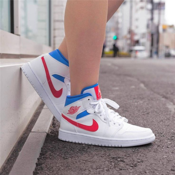 Giày Nike Air Jordan 1 Mid 'White Red Royal' BQ6472-164 - Hình ảnh 2