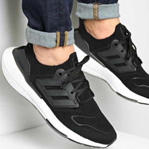 Alternative view of Giày Adidas Ultraboost 22 'Black' GX3062