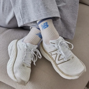 Giay New Balance Fresh Foam X More v4 'White Cooper' WMORCW4