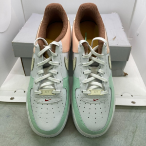 Giay Nike Air Force 1 LV8 GS 'Ice Cream' DX3727-100