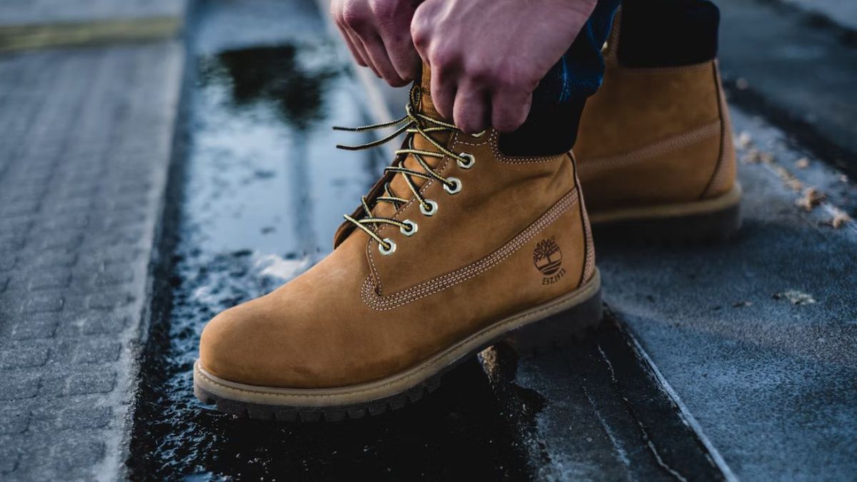 Lam the nao de mang giay Timberland mot cach that phong cach?