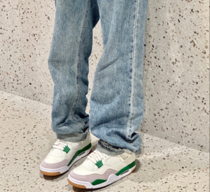 Giay Nike Air Jordan 4 Retro 'Pine Green' DR5415-103