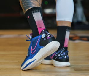 Giay Nike Kyrie Low 5 EP 'Precious Stones' DJ6014-400