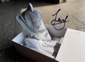 Alternative view of Giày Kyrie 7 TB 'Wolf Grey' DM5042-003