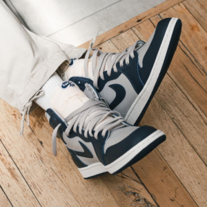 Alternative view of Giày Nike Air Jordan 1 High '85 'College Navy' BQ4422-400