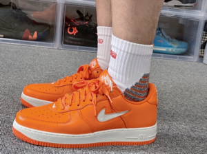 Giay Nike Air Force 1 Jewel 'Safety Orange' FJ1044-800