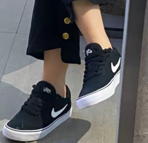 Alternative view of Giày Nike Chron 2 Canvas SB 'Black White' DM3494-001