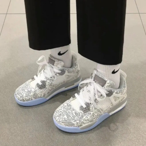 Alternative view of Giày Nike Air Jordan 4 Retro BG 'Laser' 705334-105