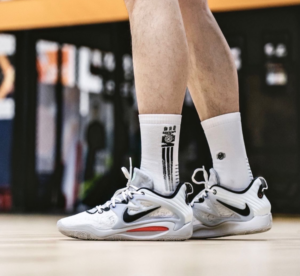 Alternative view of Giày Nike KD 15 'Brooklyn Nets' DM1054-100