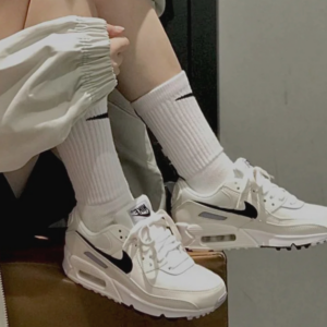 Alternative view of Giày Nike Air Max 90 Next Nature 'Black White' DH8010-101