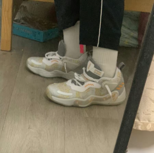 Giay Adidas D.O.N. Issue 3 Three Kingdoms 'White Yellow' HQ4502