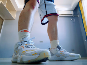 Giay Adidas D.O.N. Issue 3 Three Kingdoms 'White Yellow' HQ4502