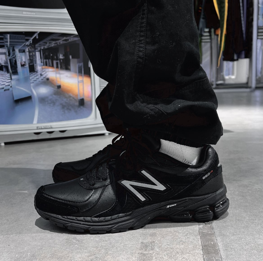 Giày New Balance x Thisisneverthat 860v2 Black ML860TB2