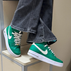 Alternative view of Giày Nike Air Force 1 High 40th Anniversary 'Malachite' DQ7584-300